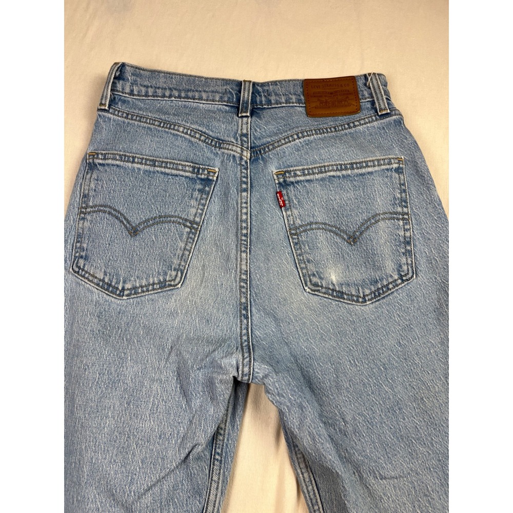 Levi's Premium 70s High Slim Straight Jeans Light Wash Blue Denim Size 28 - Picture 5 of 10